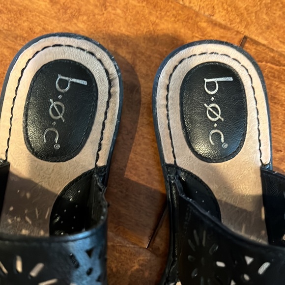 Boc Born Womens slip on sandals black approximate size 7.5 - Picture 7 of 13